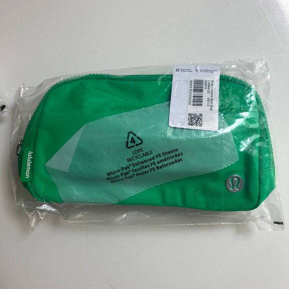๐ Lululemon Everywhere Belt Bag 1L, NWT - Picture 2 of 3